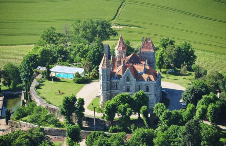 Moncassin Castle